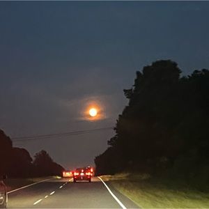 Hello! i’m lexi and this is my closet!